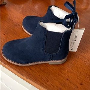Toddler suede boots